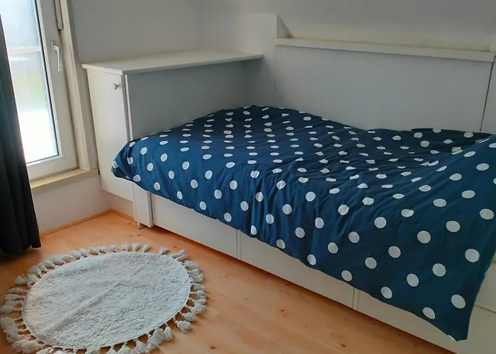 別荘 Vroonenburch Burgerbrug